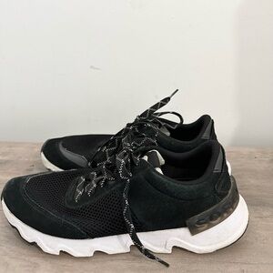 Sorel Kinetic Lite Lace Sneakers Black/White Shoes NL3516-010 Women’s Size 9